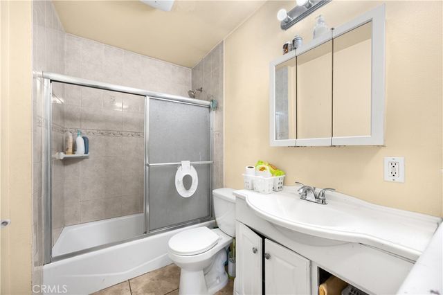 2031 E Spaulding Way, Long Beach, CA 90804
