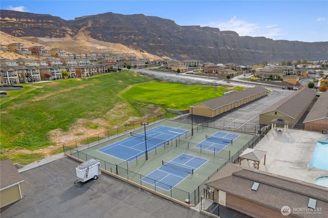 9116 Red Hawk Lane NW, Quincy, WA 98848