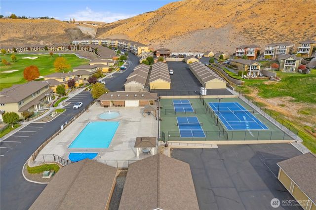 9116 Red Hawk Lane NW, Quincy, WA 98848