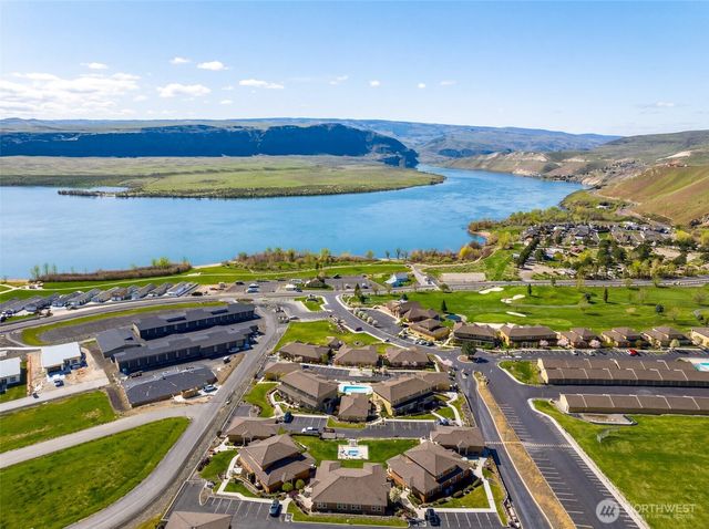 9116 Red Hawk Lane NW, Quincy, WA 98848