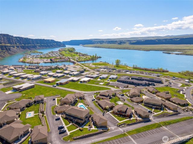 9116 Red Hawk Lane NW, Quincy, WA 98848