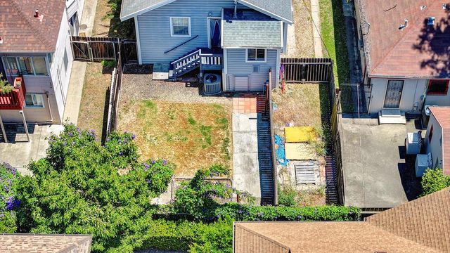 2224 17th St, Sacramento, CA 95818