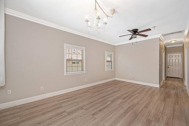 2224 17th St, Sacramento, CA 95818