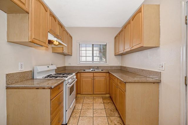 2224 17th St, Sacramento, CA 95818