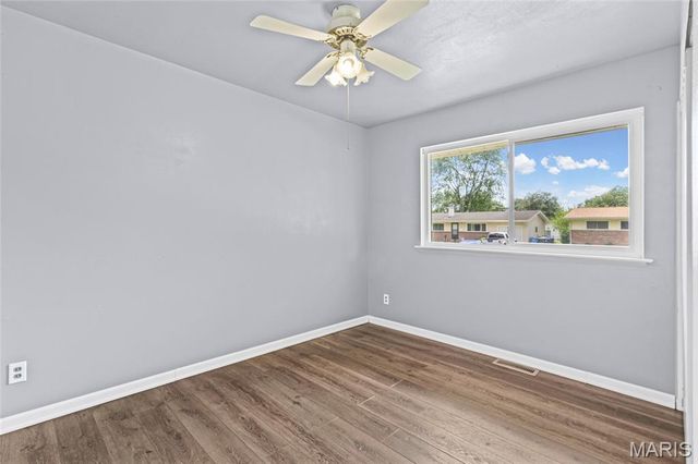 1135 Kostka Lane, Florissant, MO 63031