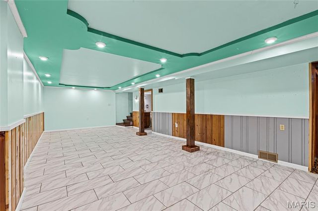 1135 Kostka Lane, Florissant, MO 63031
