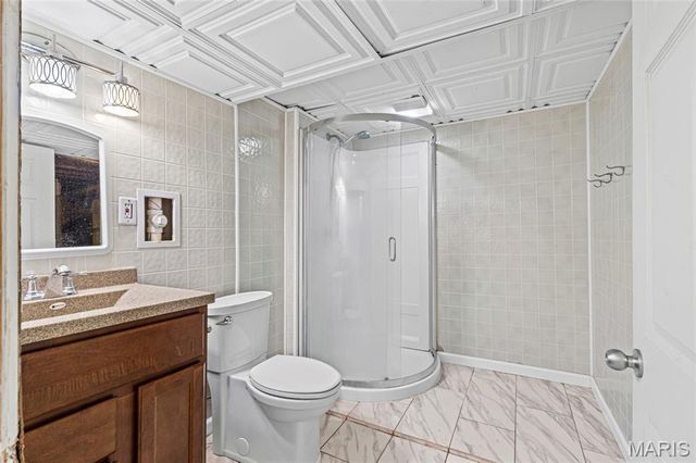 1135 Kostka Lane, Florissant, MO 63031
