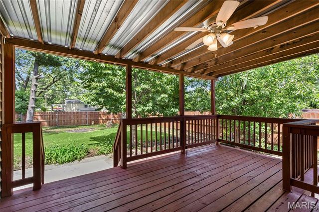 1135 Kostka Lane, Florissant, MO 63031