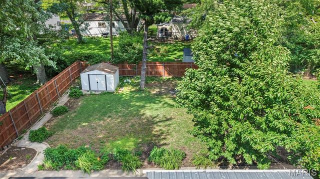 1135 Kostka Lane, Florissant, MO 63031