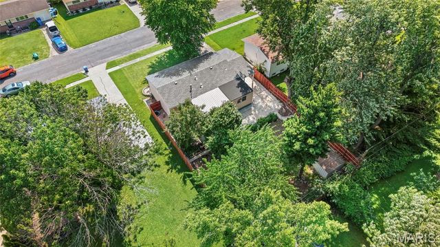1135 Kostka Lane, Florissant, MO 63031