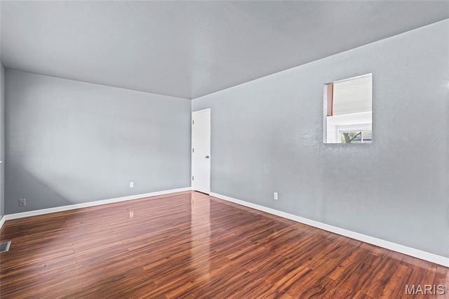 1135 Kostka Lane, Florissant, MO 63031