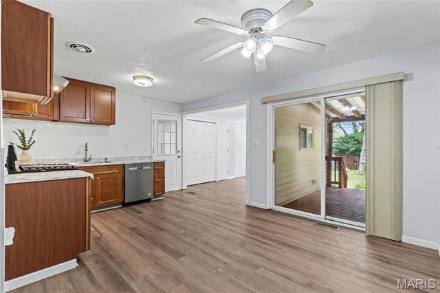 1135 Kostka Lane, Florissant, MO 63031