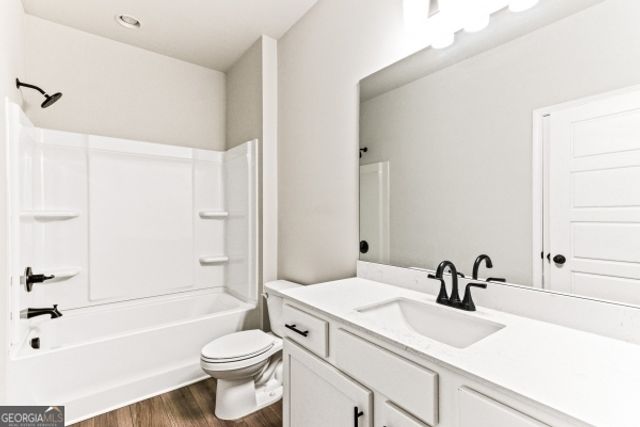 624 Fenwick Park Drive, Lawrenceville, GA 30045