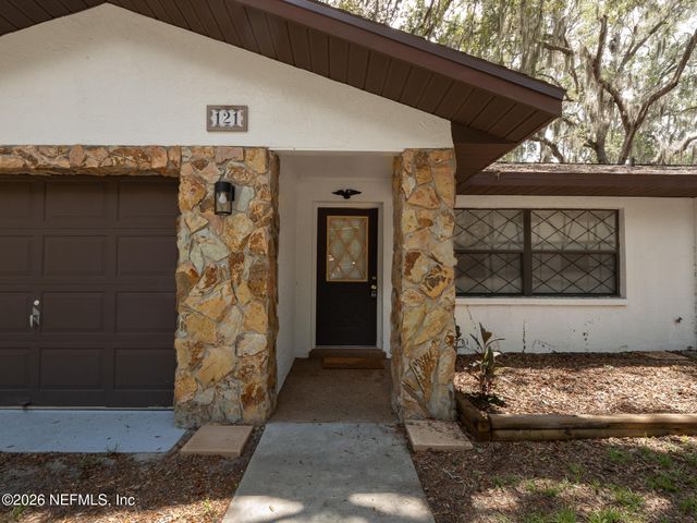 121 SERENA Circle, Melrose, FL 32666