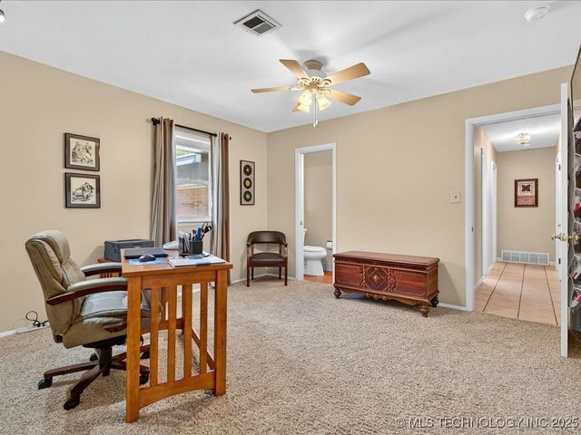 1801 Arbor Drive, Bartlesville, OK 74006