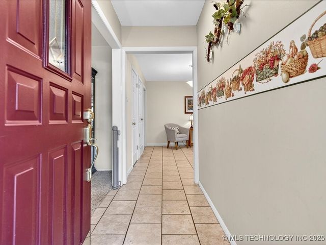 1801 Arbor Drive, Bartlesville, OK 74006