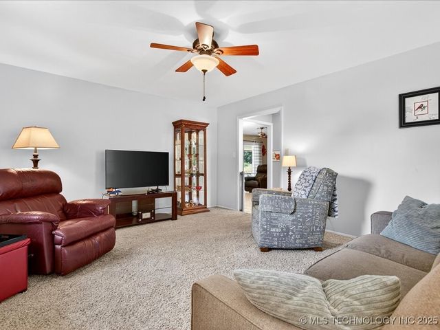 1801 Arbor Drive, Bartlesville, OK 74006
