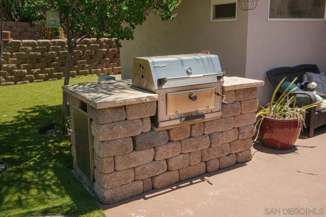 26152 Bellemore Dr, Ramona, CA 92065