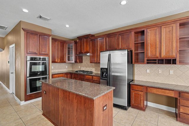 2419 Spoonbill Drive, League City, TX 77573