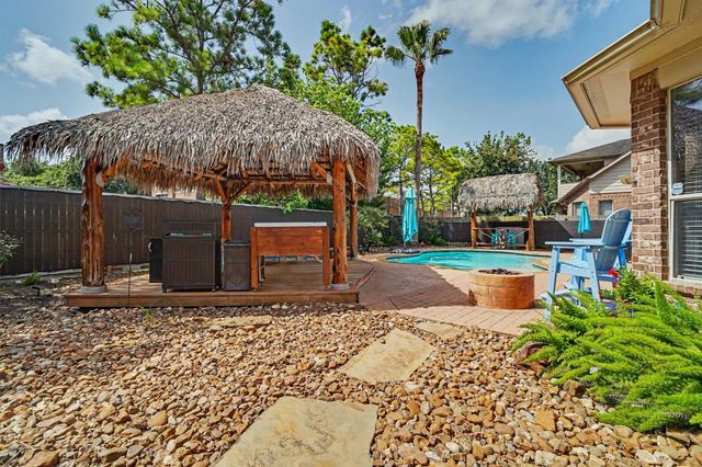 2419 Spoonbill Drive, League City, TX 77573