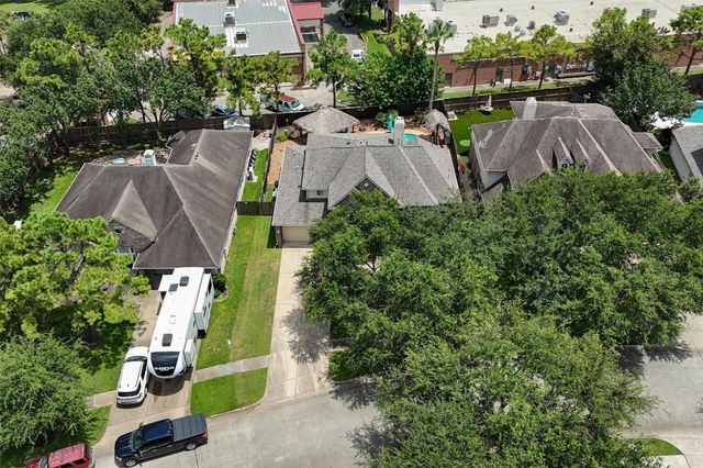 2419 Spoonbill Drive, League City, TX 77573