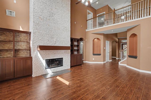 2419 Spoonbill Drive, League City, TX 77573