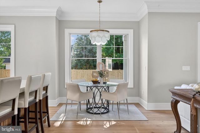 8722 EWING DR, Bethesda, MD 20817