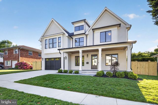 8722 EWING DR, Bethesda, MD 20817