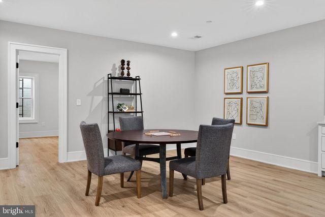 8722 EWING DR, Bethesda, MD 20817