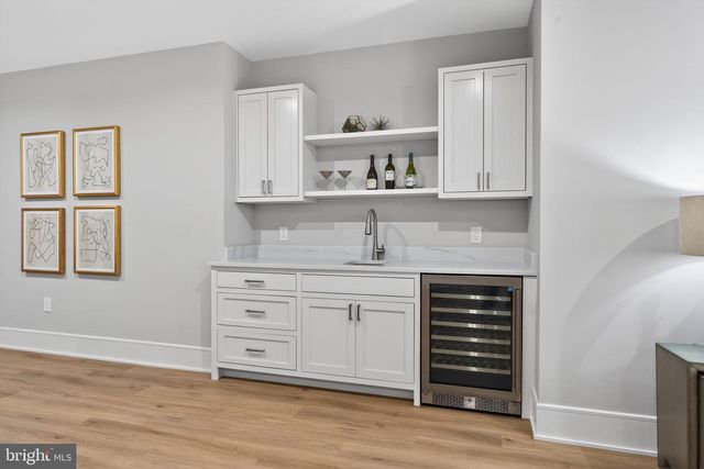 8722 EWING DR, Bethesda, MD 20817