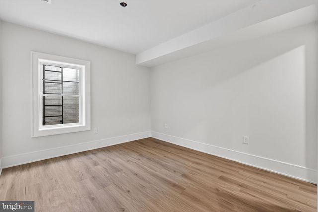 8722 EWING DR, Bethesda, MD 20817