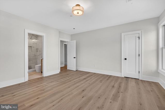 8722 EWING DR, Bethesda, MD 20817