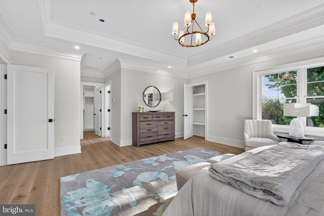 8722 EWING DR, Bethesda, MD 20817