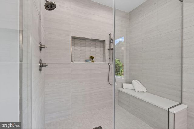 8722 EWING DR, Bethesda, MD 20817