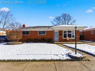 25300 Loretta Avenue, Warren, MI 48091