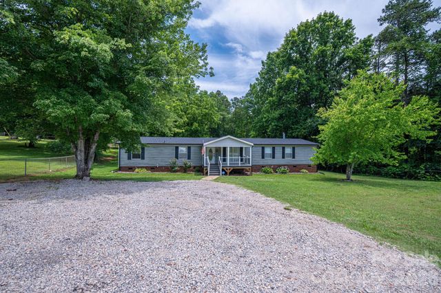 1002 Kiser Road, Bessemer City, NC 28016