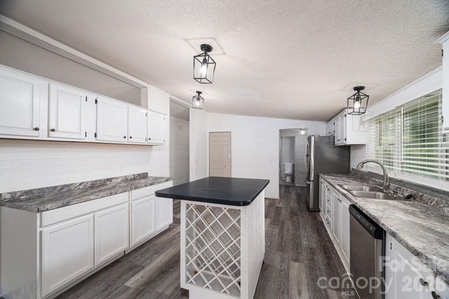 1002 Kiser Road, Bessemer City, NC 28016