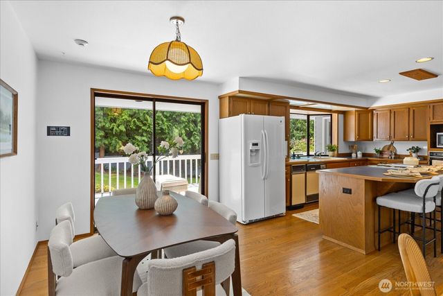 409 NW 162nd Street, Shoreline, WA 98177