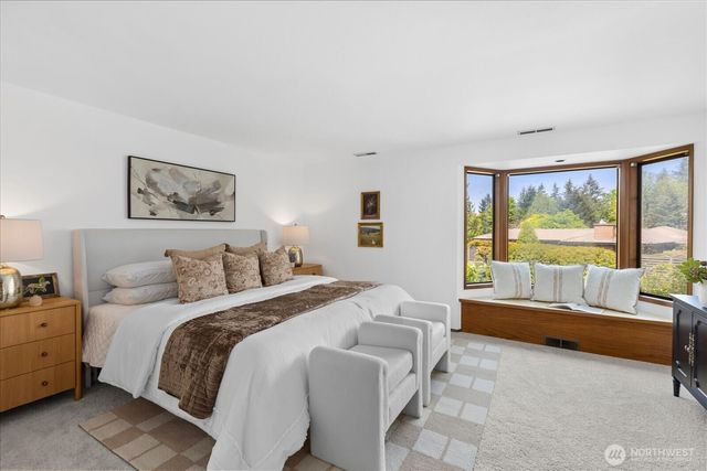 409 NW 162nd Street, Shoreline, WA 98177