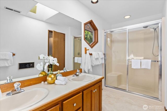409 NW 162nd Street, Shoreline, WA 98177