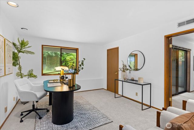 409 NW 162nd Street, Shoreline, WA 98177