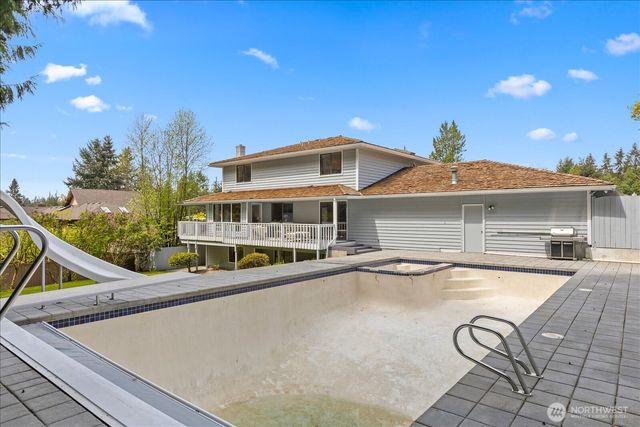 409 NW 162nd Street, Shoreline, WA 98177