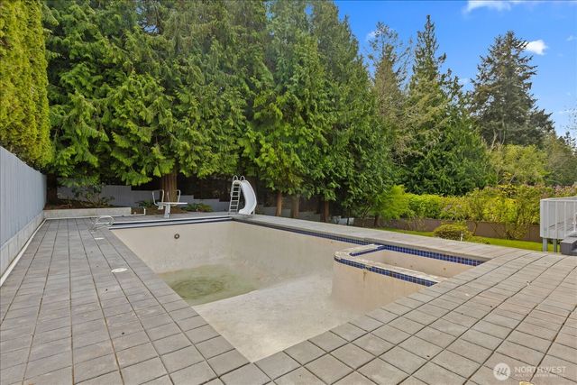 409 NW 162nd Street, Shoreline, WA 98177