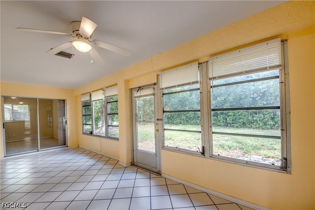 1315 SE 33rd TER, Cape Coral, FL 33904