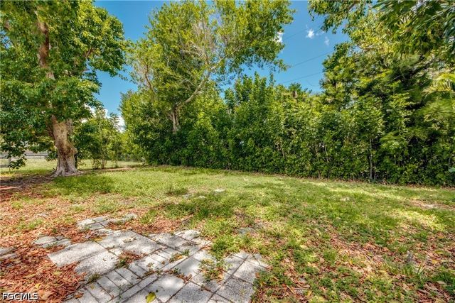 1315 SE 33rd TER, Cape Coral, FL 33904