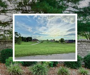 38 W Blackberry Lane, Bronston, KY 42518