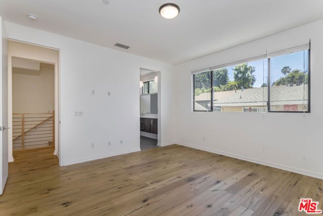 1427 Waterloo Street, Los Angeles, CA 90026