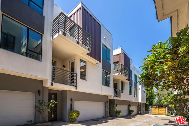 1427 Waterloo Street, Los Angeles, CA 90026