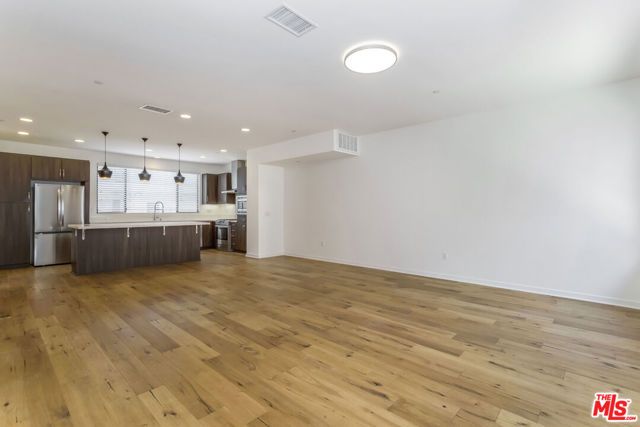 1427 Waterloo Street, Los Angeles, CA 90026