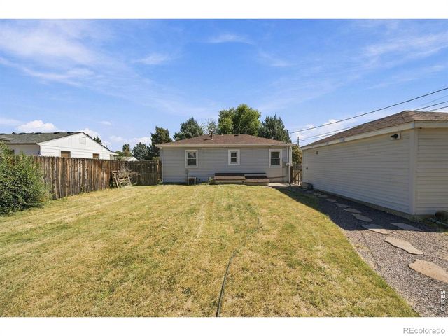 2439 10th Ave Ct, Greeley, CO 80631
